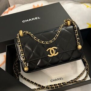 **SOLD**Chanel mini Flap bag with adjustable chain